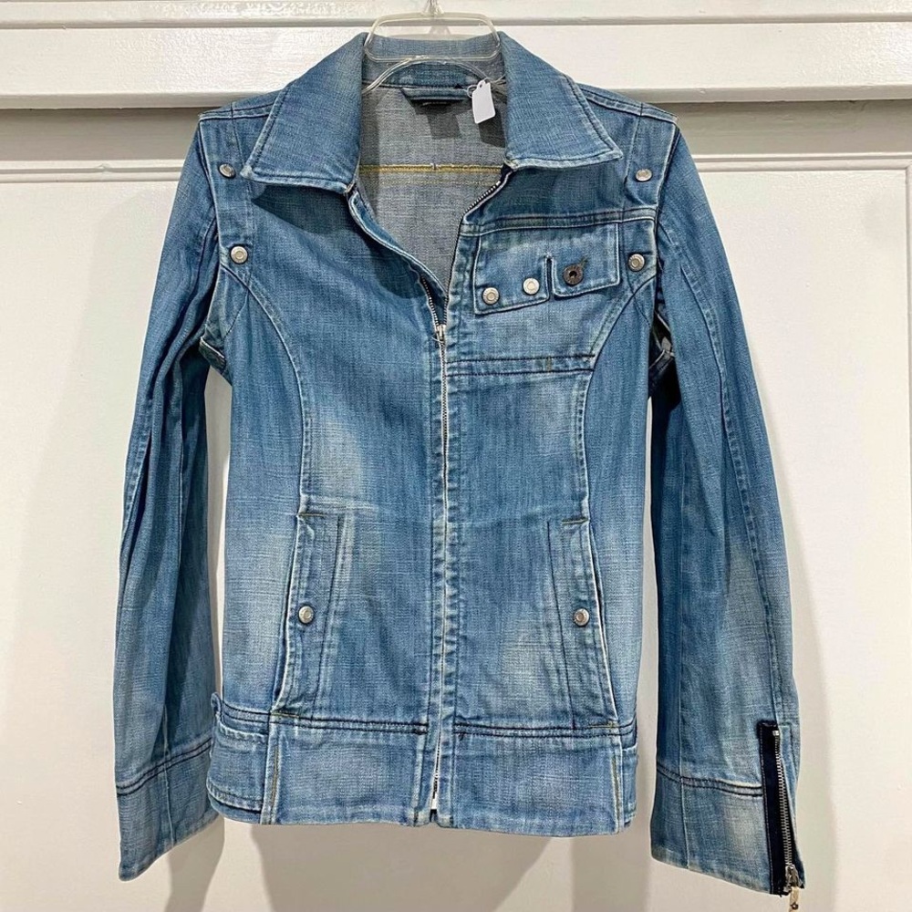 Women’s Size M Diesel Vintage Denim Jacket with Removable Sleeves